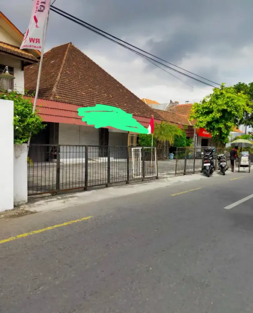 Tanah dan bangunan jejer Prawirotaman di area Mantrijeron Yogyakarta