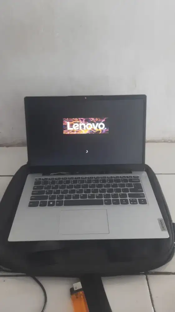 Lenovo IdeaPad Slim SSD 256 Ram8