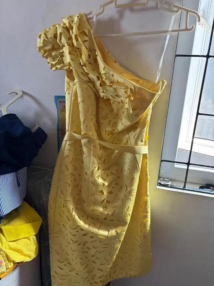 Baju prewed bekas size S-M