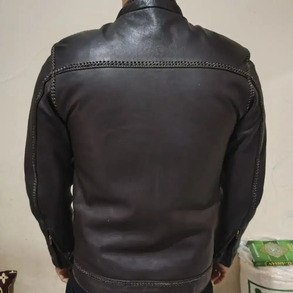 Jaket kulit sulam