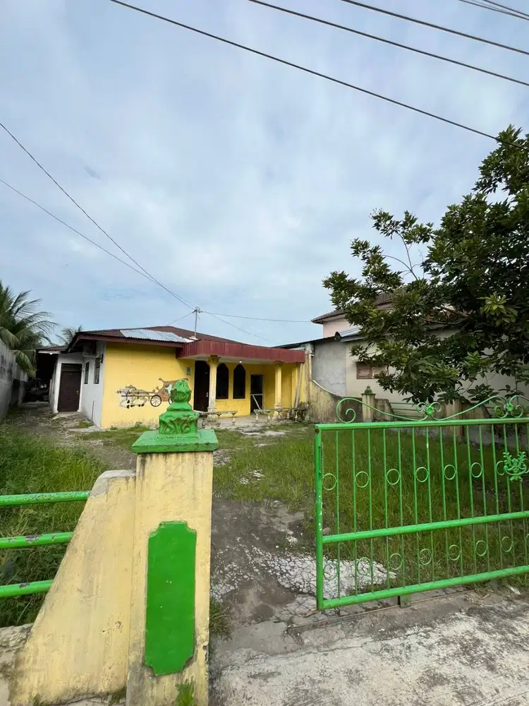 Dijual rumah dan tanah