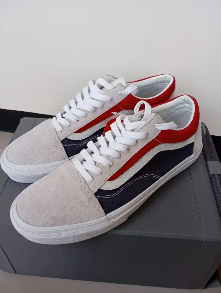 Sepatu kondisi baru (new)