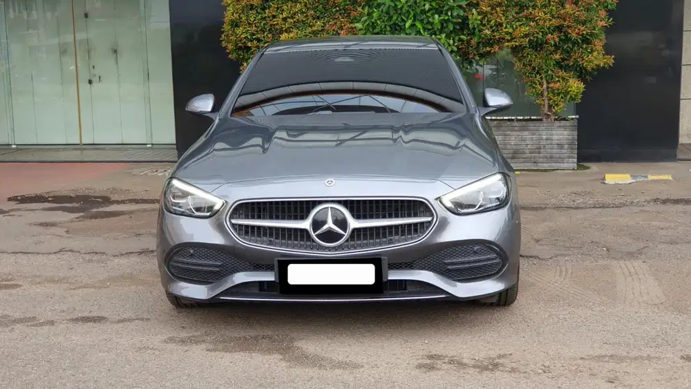 Km 16rb mercedes benz mercy c200 avantgarde line 2022 abu metalik