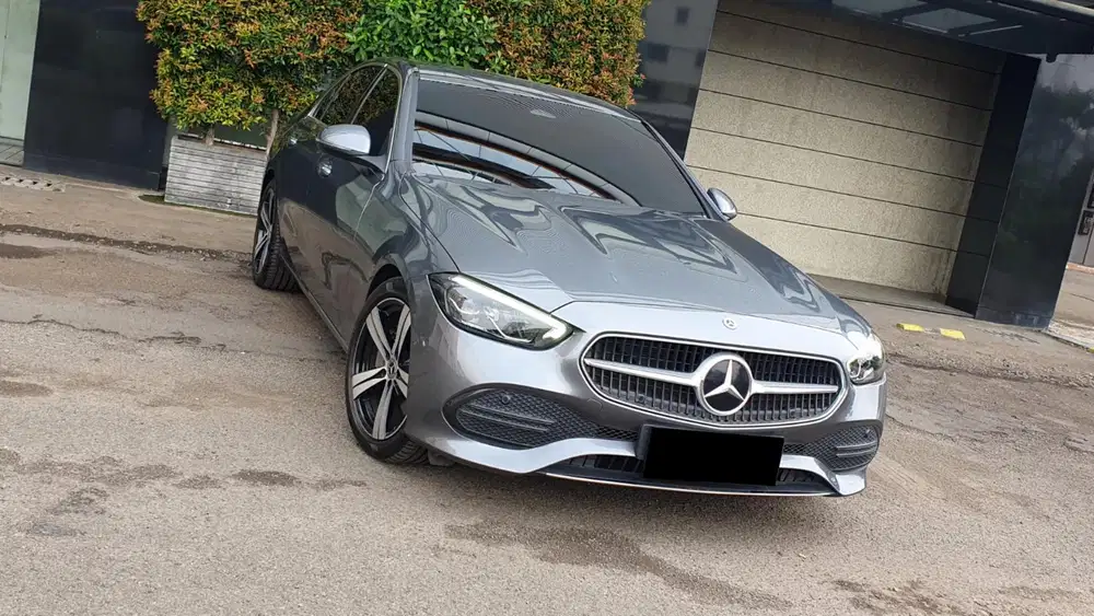Km 16rb mercedes benz mercy c200 avantgarde line 2022 abu metalik