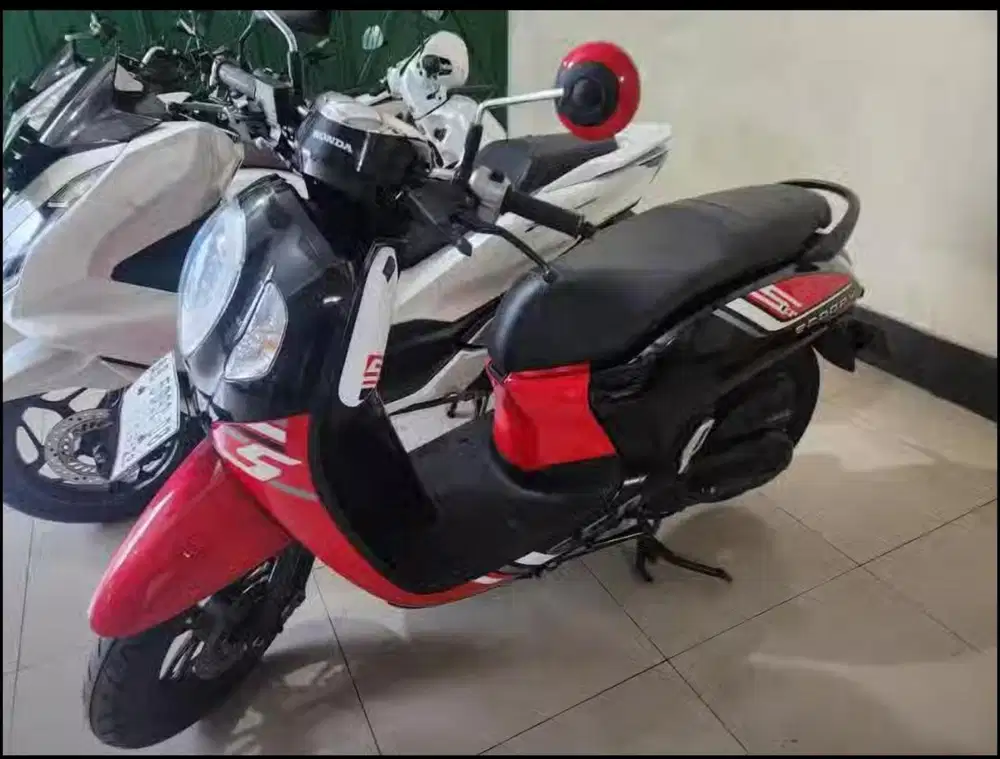 Scoopy merah hitam 2023 Gbm kredit // tunai