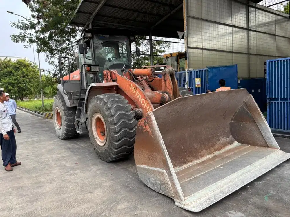 Wheel Loader Hitachi ZW 220 5A Bulldozer excavator