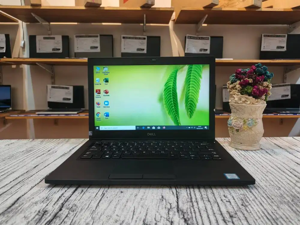 Laptop bekas DELL LATITUDE 7290 Intel Core i5-8250U RAM 8GB
