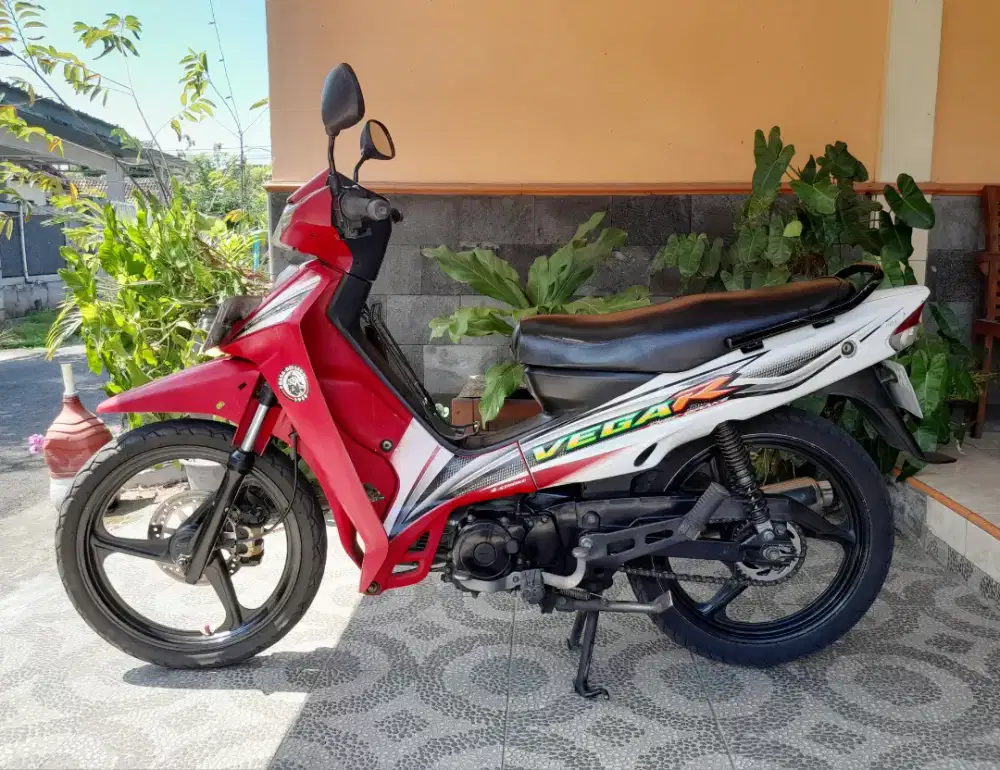 Yamaha Vega R Th 2005 AB Sleman pajak panjang orisinilan