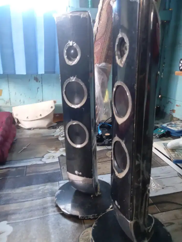 Speaker polytron