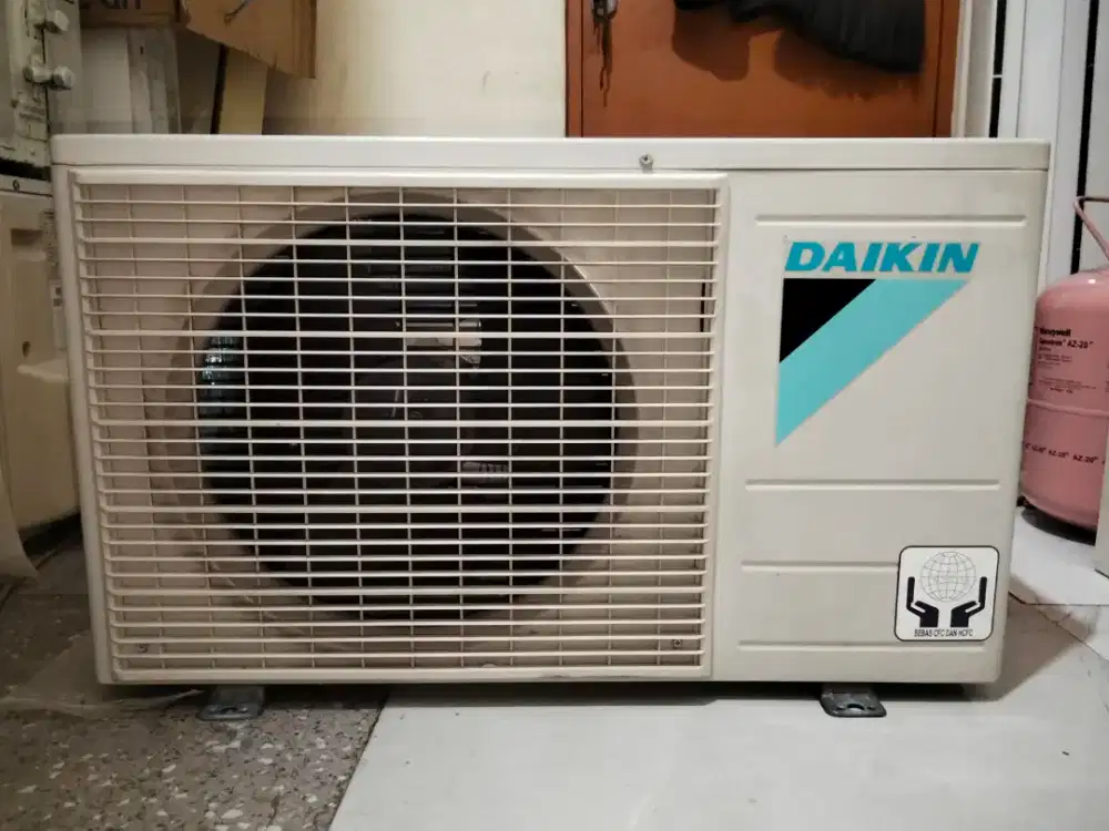 Outdor ac 1pk Daikin thailand