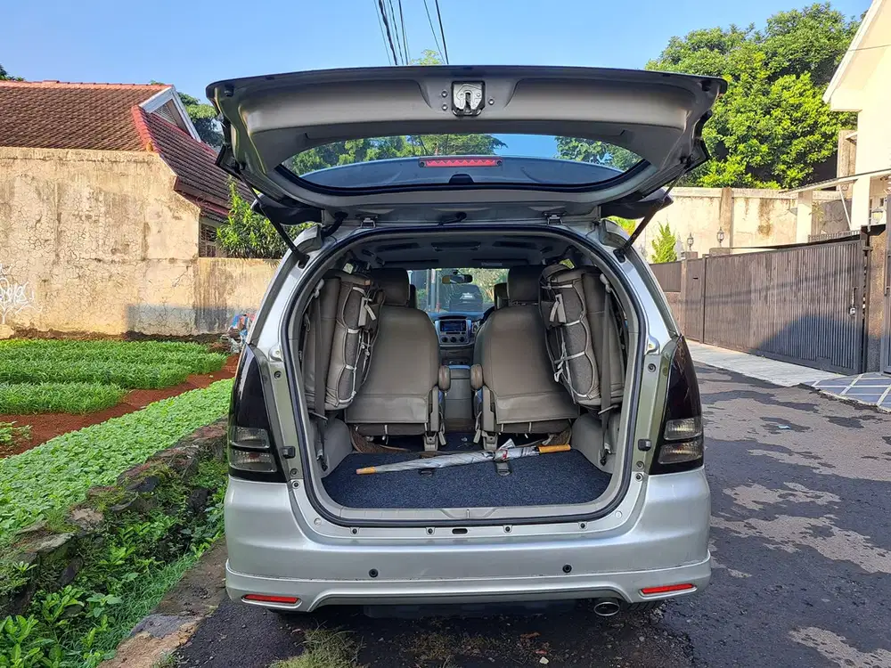 Toyota Kijang Innova 2013 Bensin