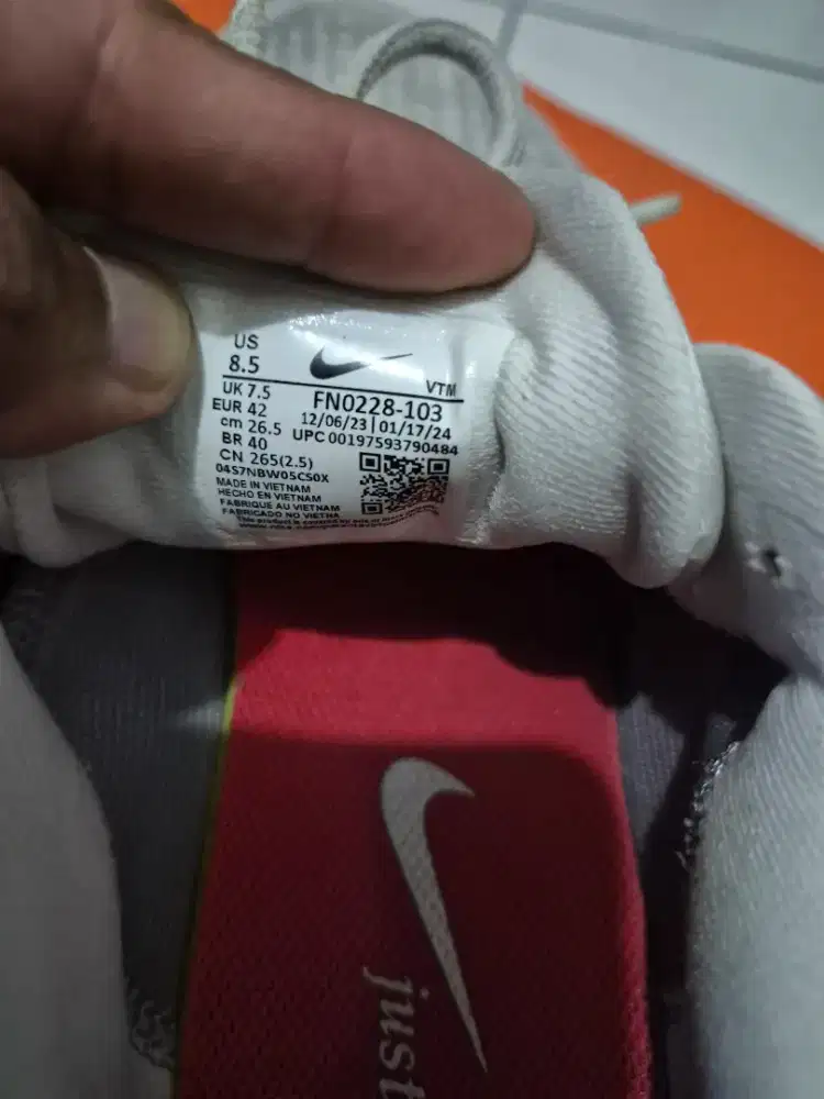 Nike journey sepatu run