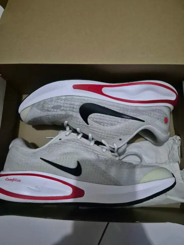Nike journey sepatu run