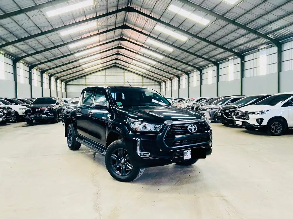 Toyota Hilux 2.4 G DC 4X4 2023 / 2024 MT Manual, Sangat terawat