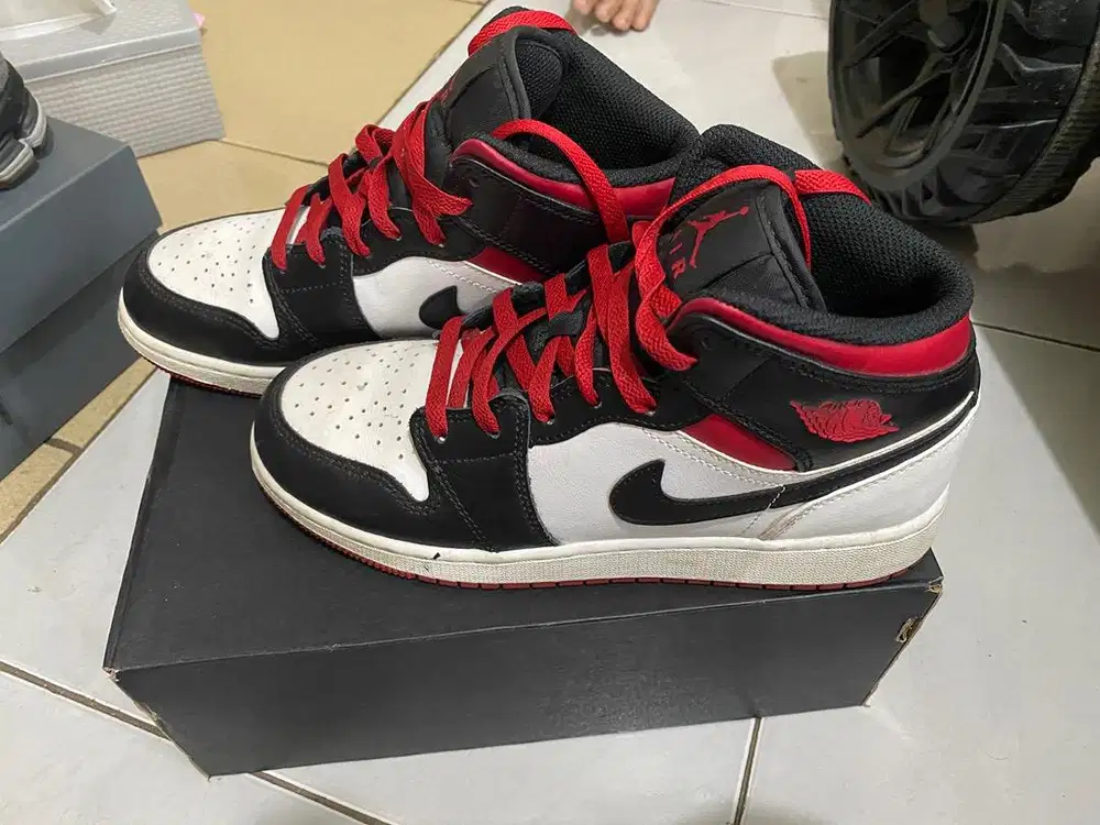 Air Jordan 1 Mid (Ori)