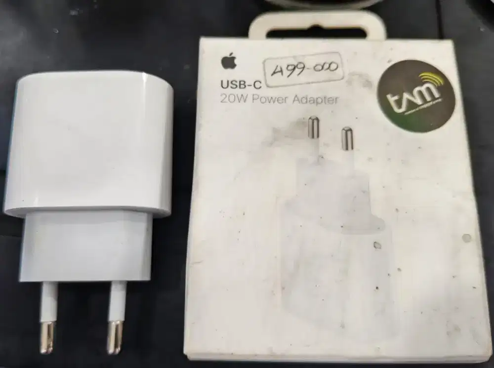 Batok cas iphone 20 watt