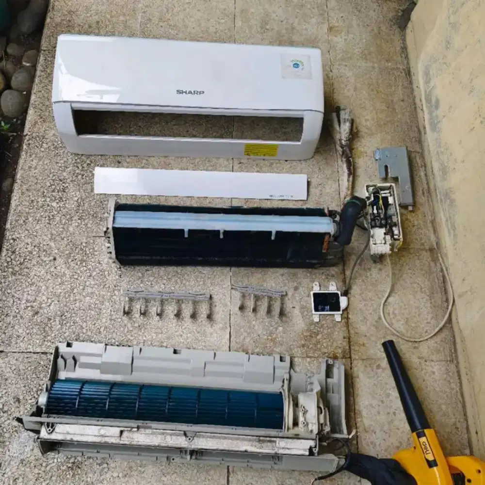 JASA PEMASANGAN DAN PERBAIKAN AC DAN ELEKTRONIK RUMAH TANGGA
