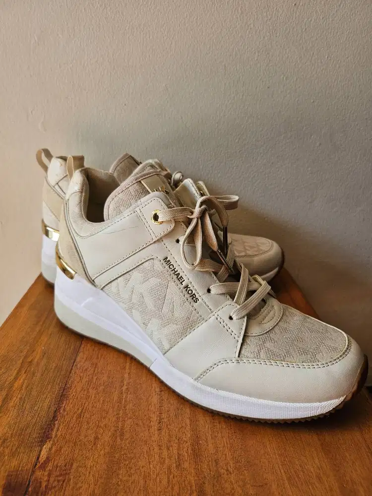 Michael Kors tipe Georgie Trainer  ukuran 39