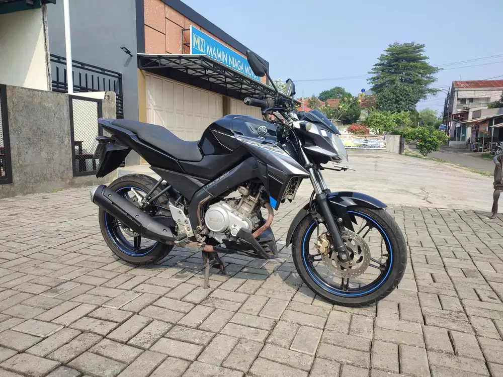 YAMAHA VIXION ADVANCE TAHUN 2015