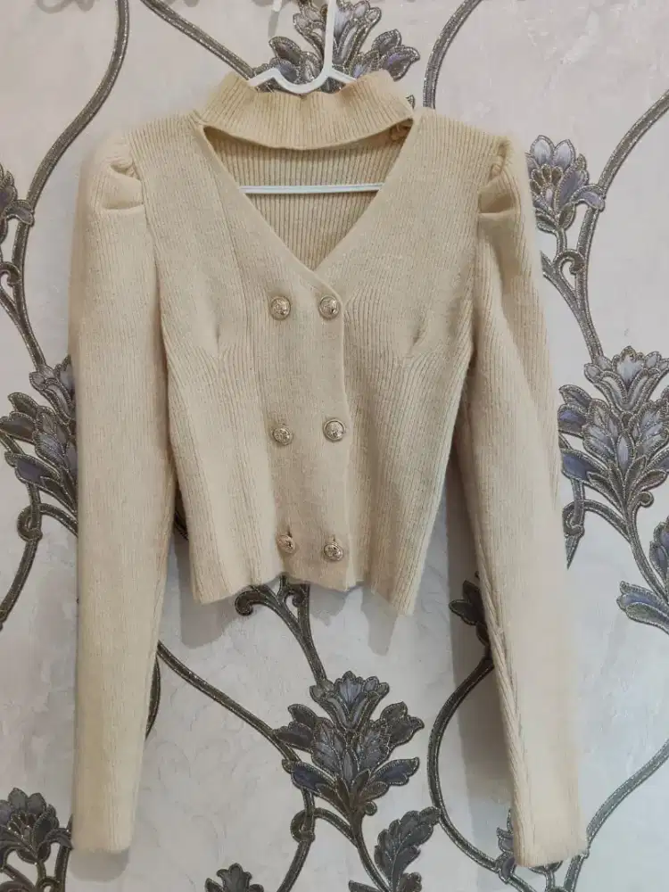 Jual baju preloved mulai 15.000 - 45.000..harga bisa nego