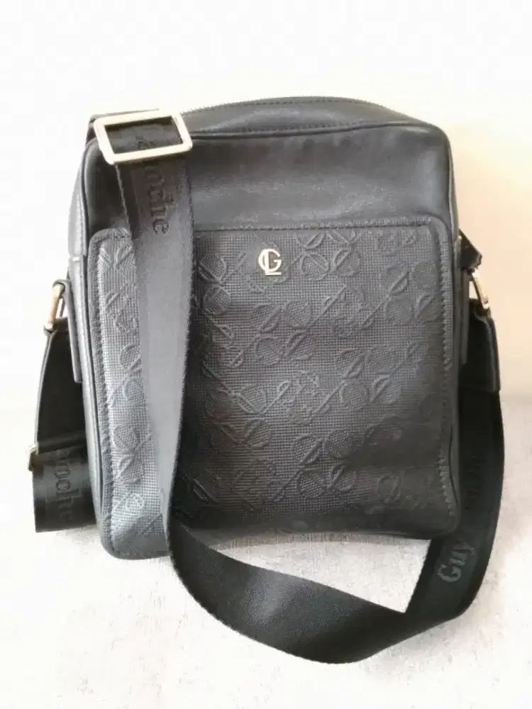 Tas Selempang Pria Guy Laroche original Paris
