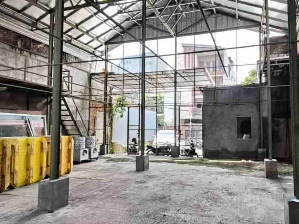 cempaka putih, disewakan gudang bagus 2 lantai