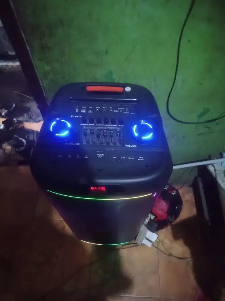 Salon asatron 15 in