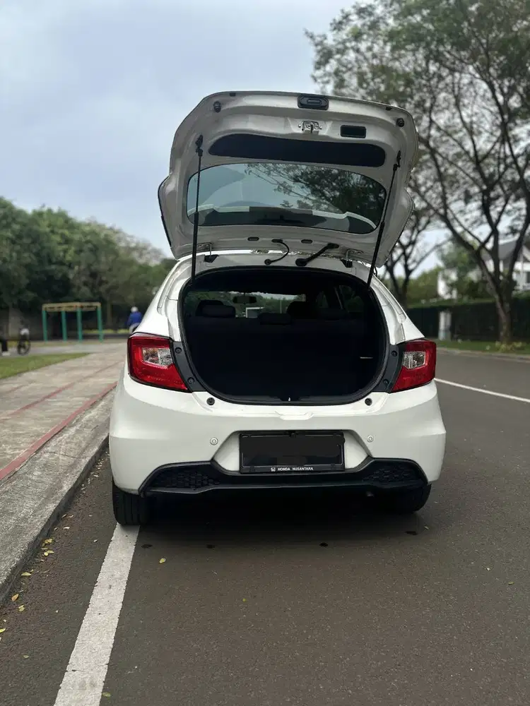 HONDA BRIO RS CVT 2021 – PUTIH TANGAN PERTAMA