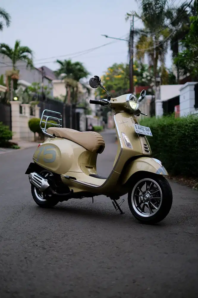 VESPA PRIMAVERA 150 ANNIVERSARY 75TH 2021