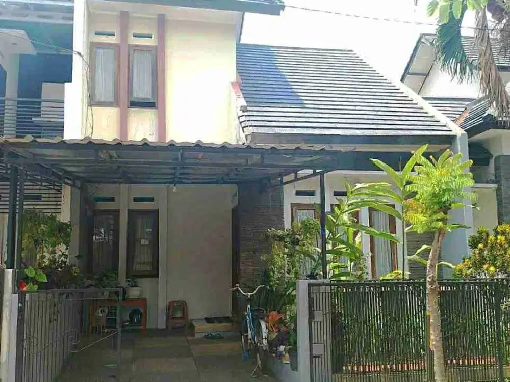 TURUN HARGA Rumah siap huni 2 lantai di Buah Batu Regency
