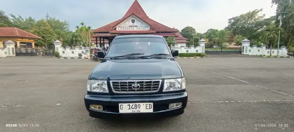 Kijang kapsul 1.8 efi 2000