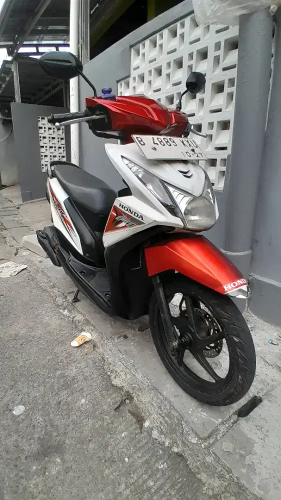 Bismillah jual honda beat esp thn 2015