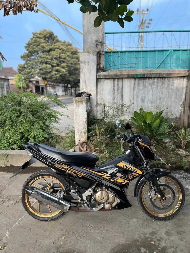 Satria FU 2014 lengkap AG blitar