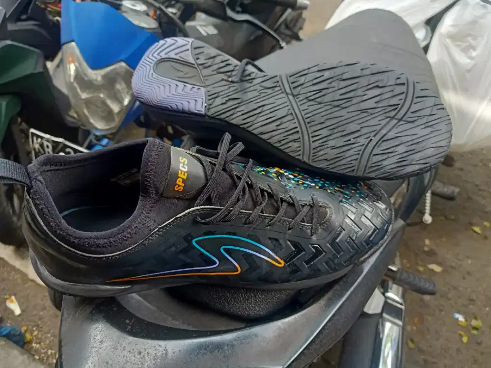 Sepatu pria specs size 45