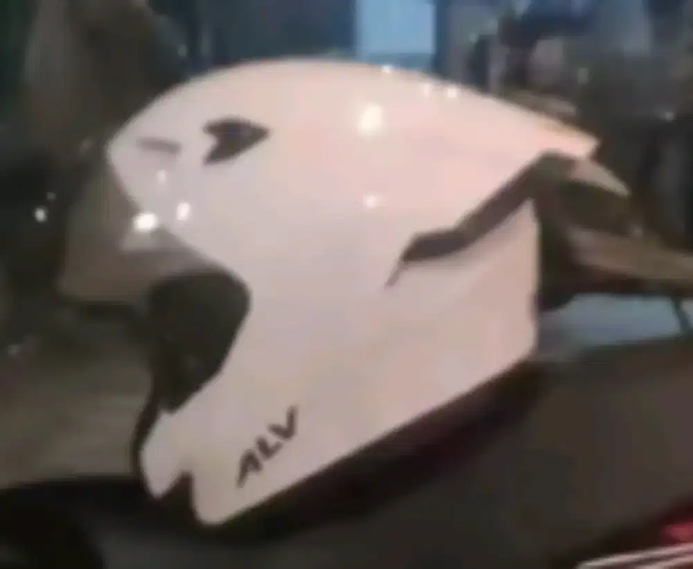 Helm masih ok,lecet pemakaian