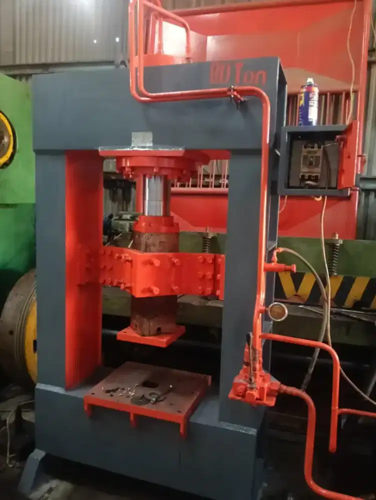 Mesin press hidrolik 80ton