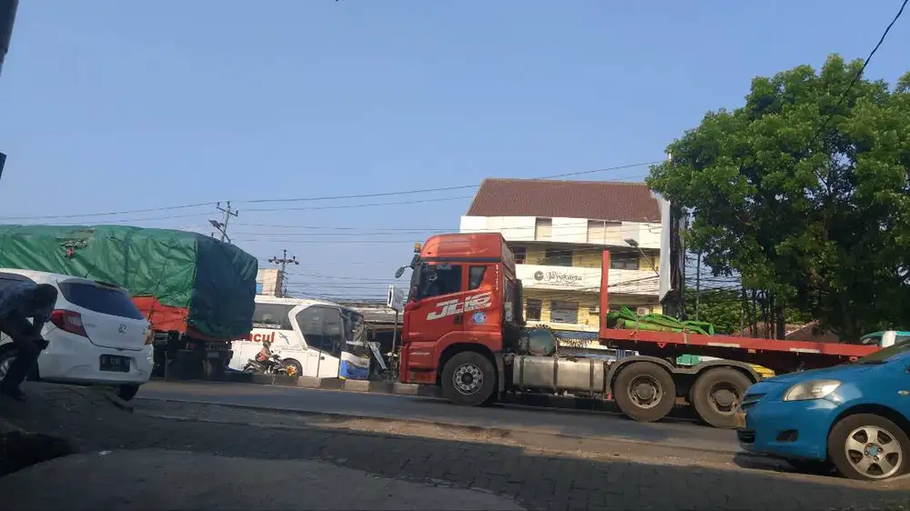 Saya sedang mencari pekerjaan