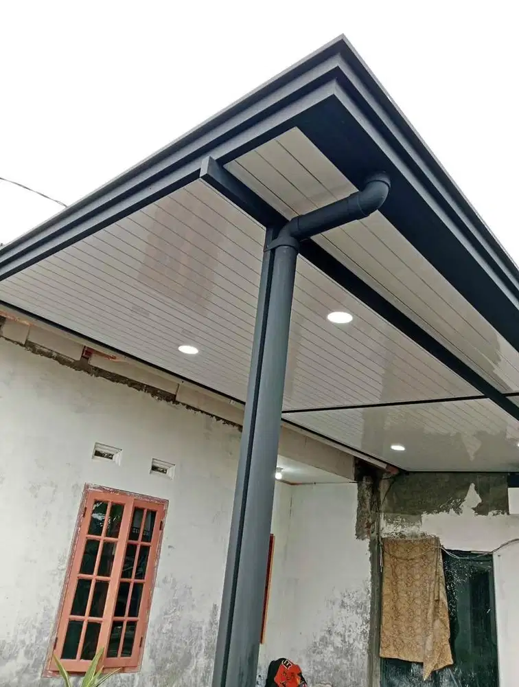 Pemasangan kanopi minimalis
