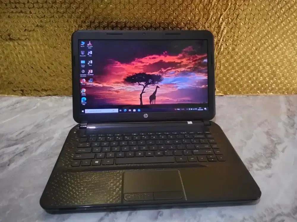 LAPTOP HP 14 AMD A4