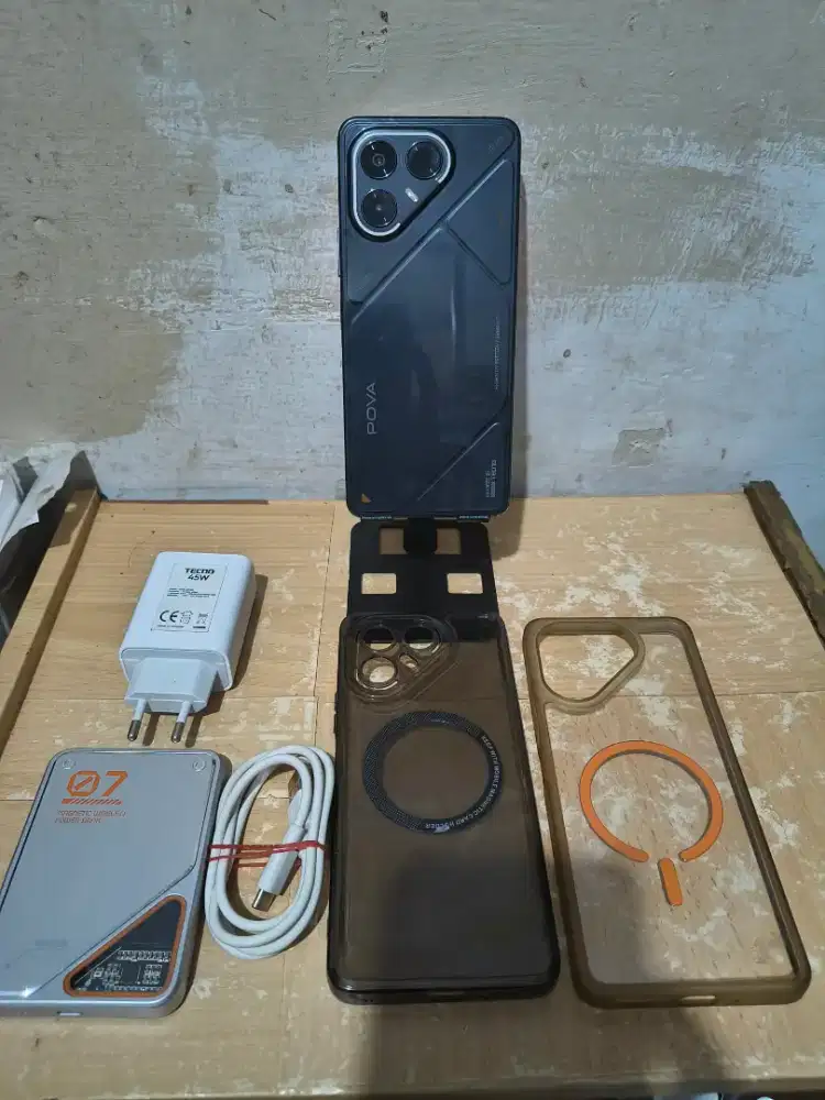 Pova 7 5G black 8/128gb mulus Lengkap No Dusbuk