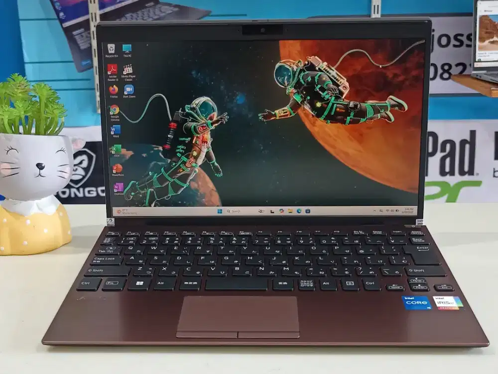 Ready Laptop bekas Sony Vaio Ram 16 GB, Intel Core i5-Gen11