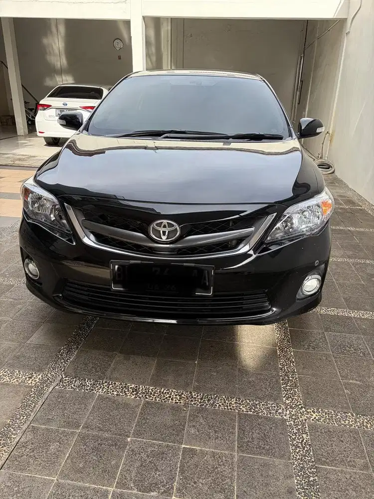TOYOTA ALTIS V 2.0AT NIK 2011 PEMAKAIN 2012