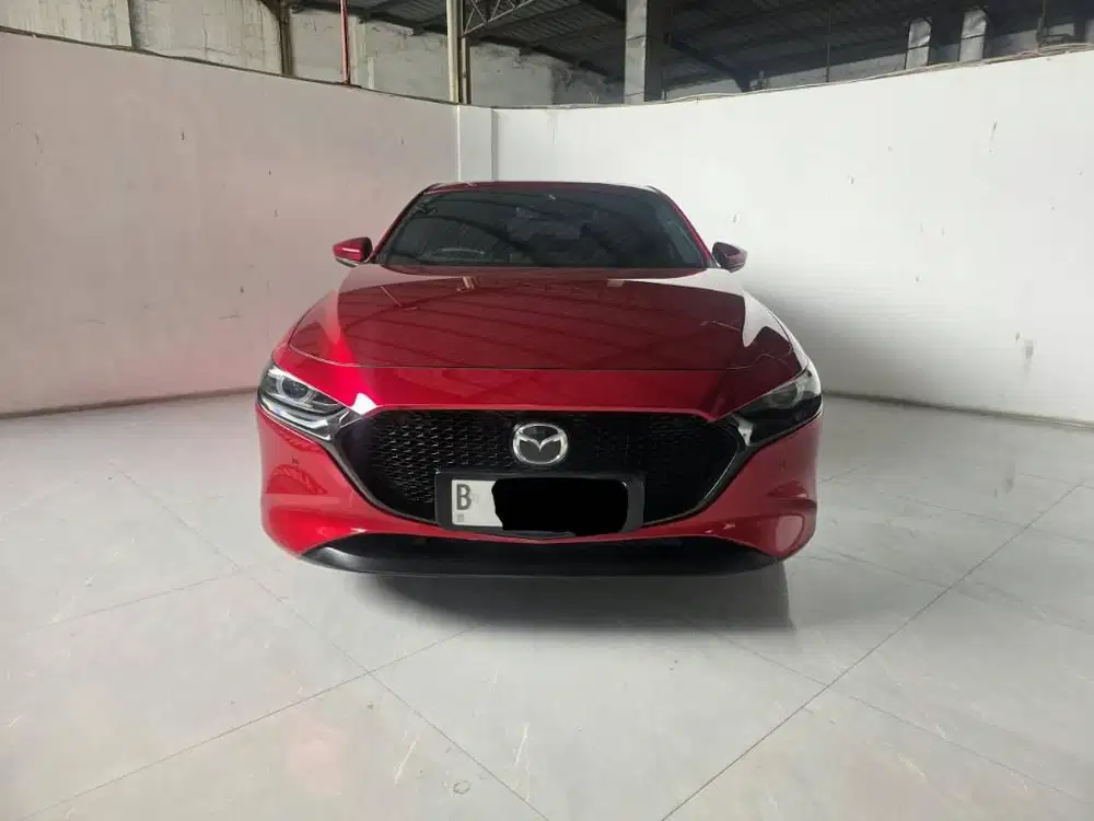 Mazda 3 Skyactive G 2.0  Hatchback AT ( Matic ) 2021 Merah Km 64rban