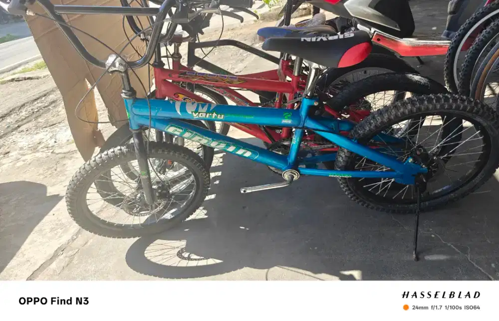 di jual sepeda anak utk umur 7 tahun yg berminat bs langsung wa