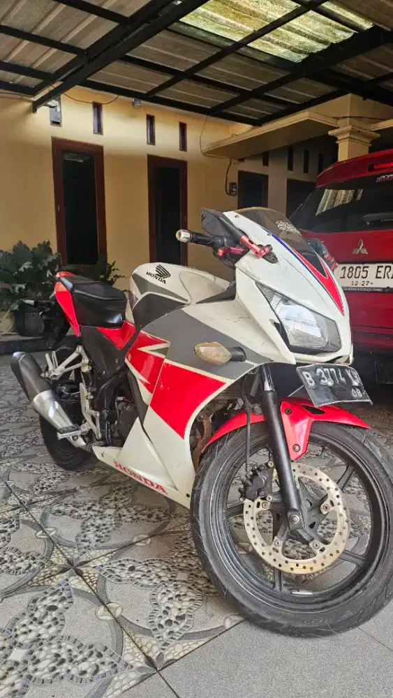 JUAL CBR 150 r 2015