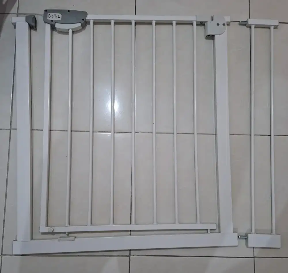 Pintu tangga bayi
