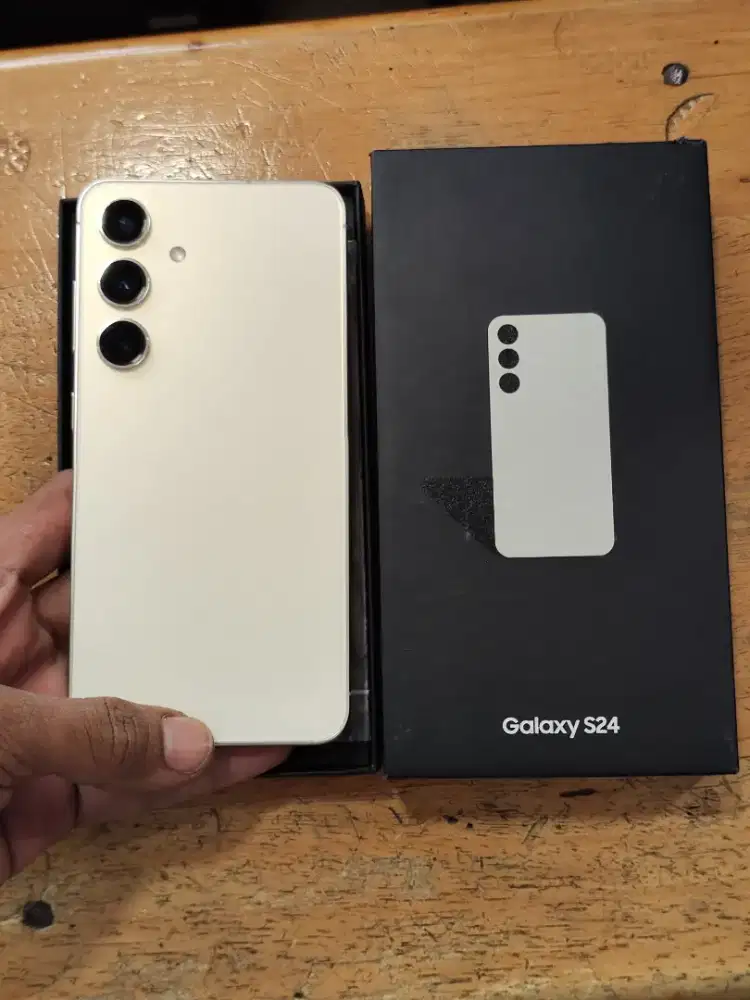 Samsung S24 8/256