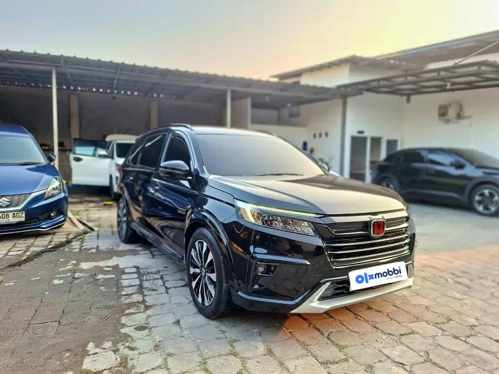 Low km - Honda Brv Prestige Bensin AT otomatis 2023