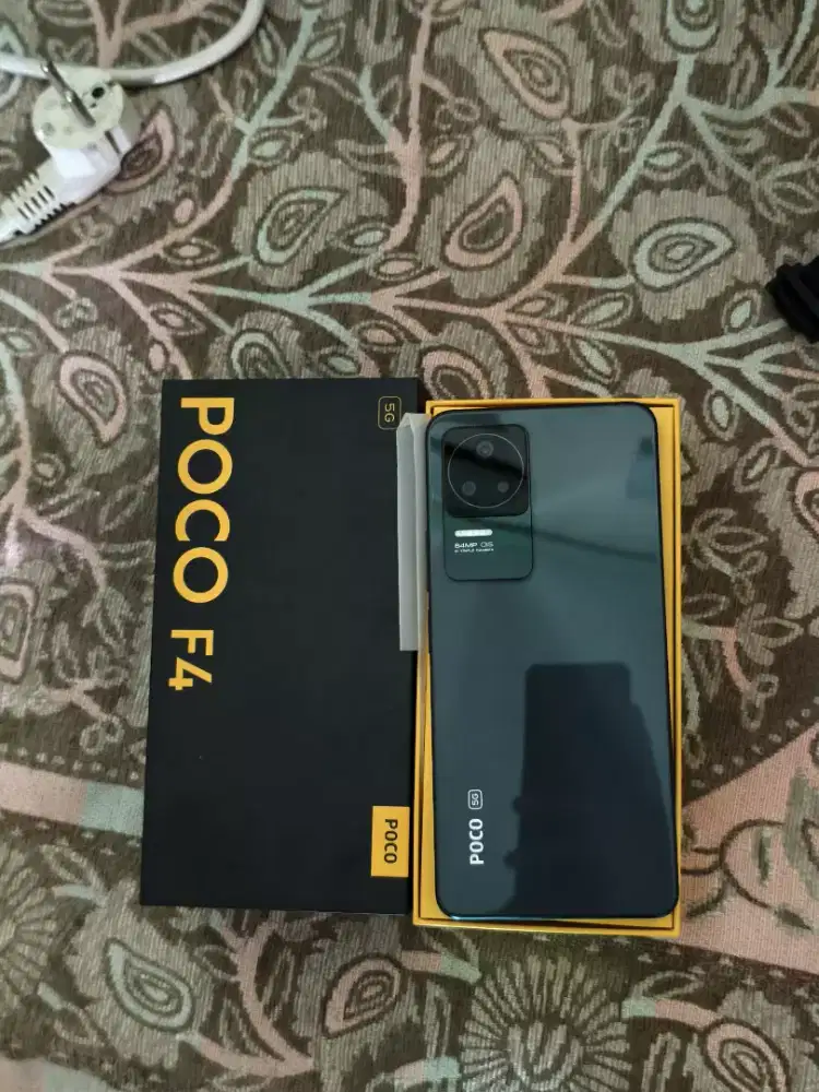 Poco f4 6/128 full set