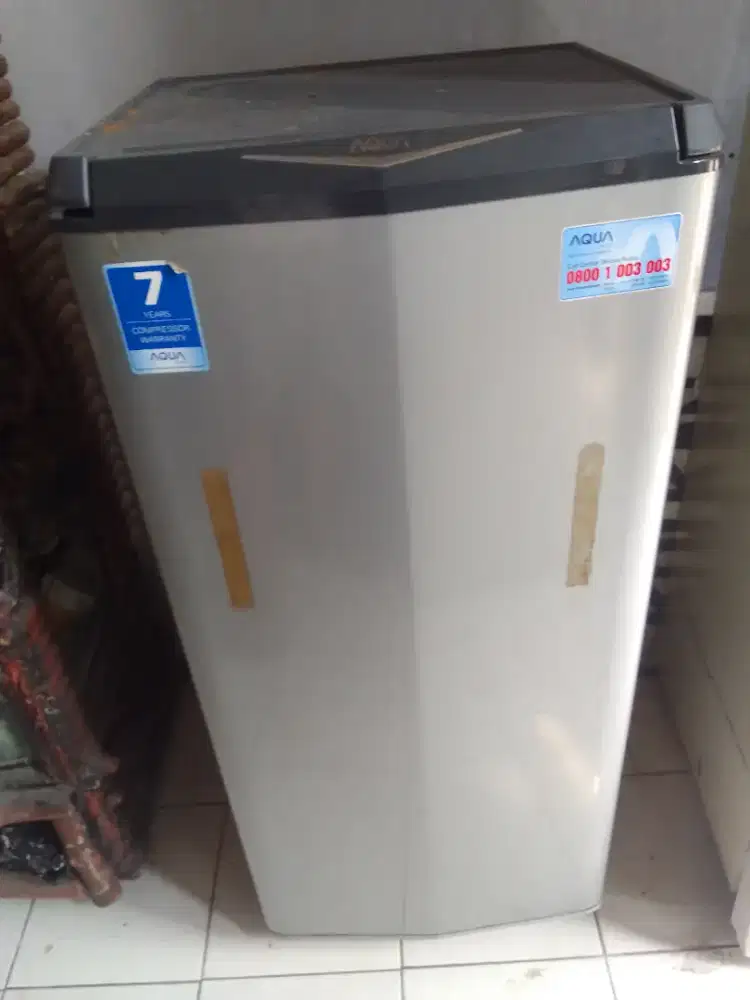 Kulkas Aqua normal dingin Joss mantab.